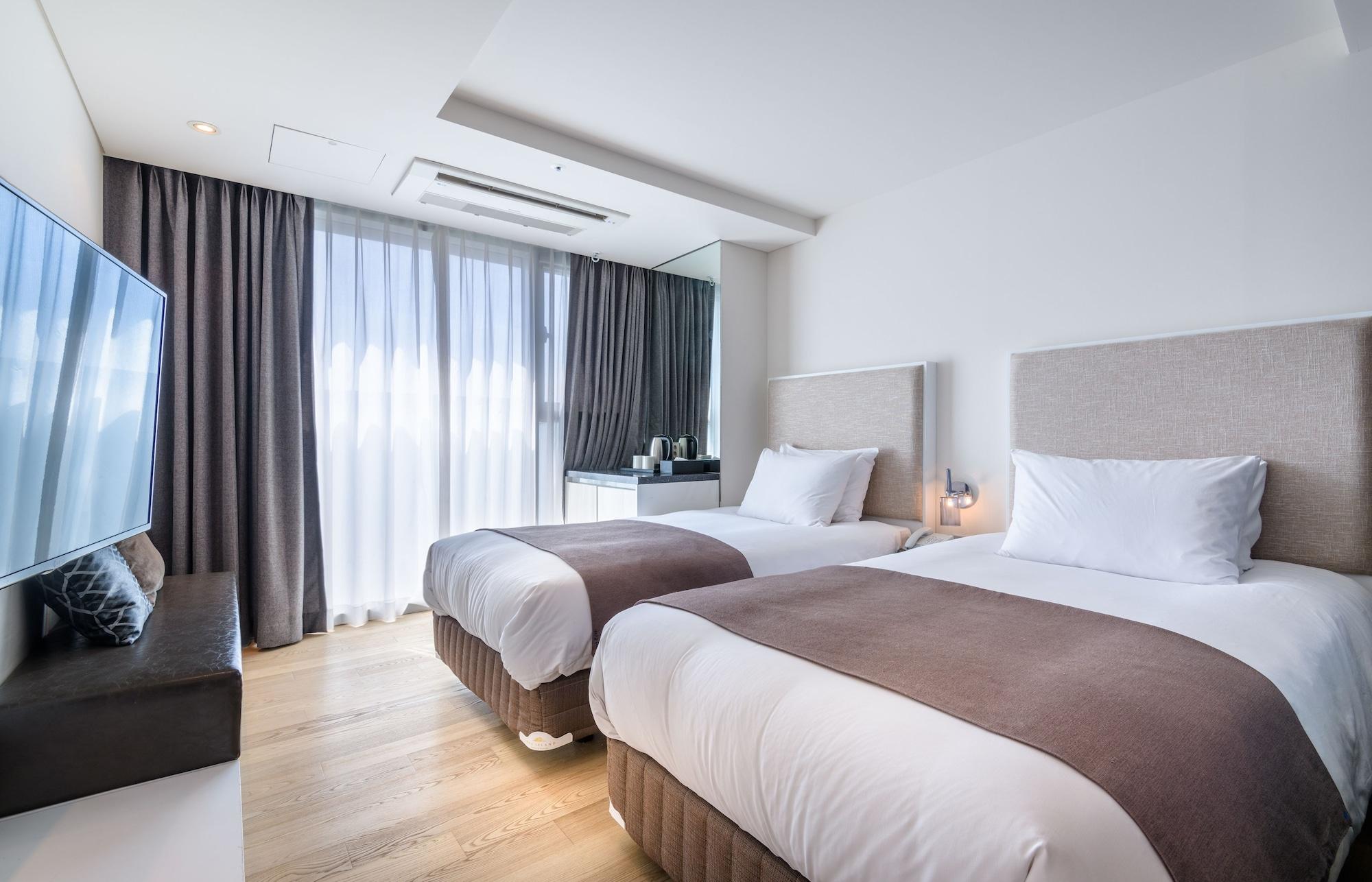 Brown Suites Hotel And Resort Jeju Extérieur photo