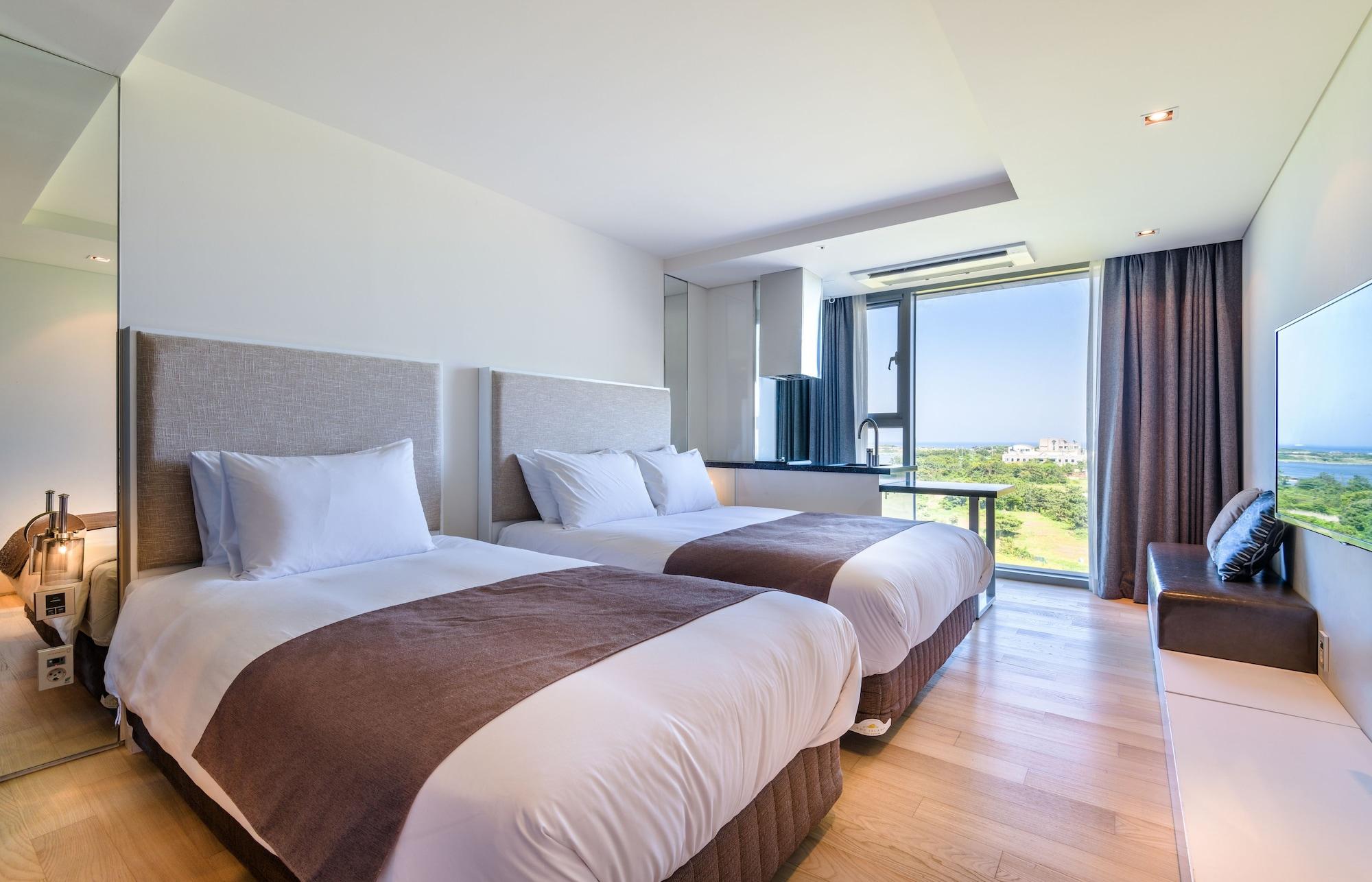 Brown Suites Hotel And Resort Jeju Extérieur photo
