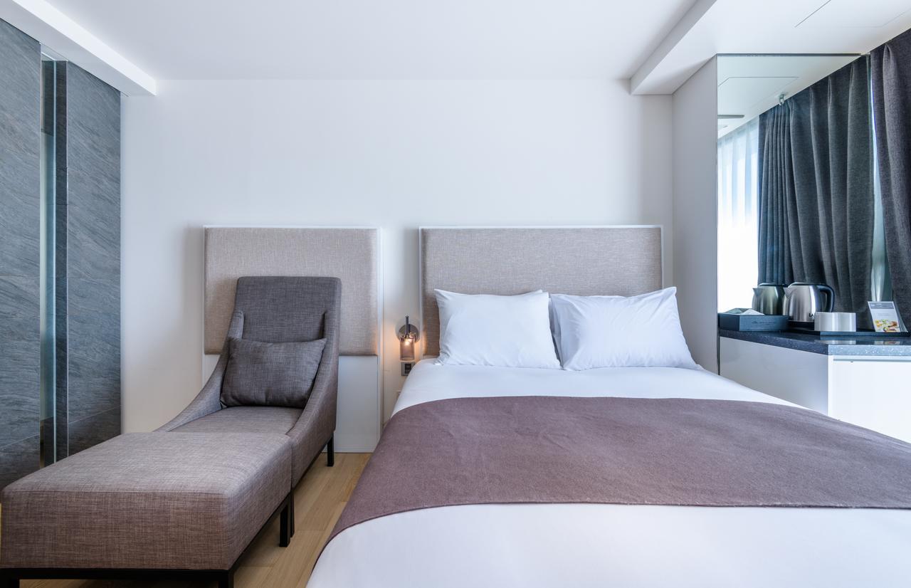 Brown Suites Hotel And Resort Jeju Extérieur photo