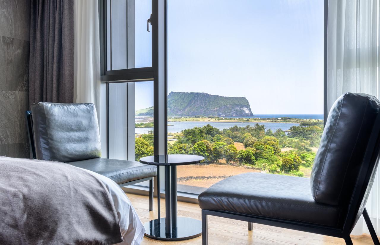 Brown Suites Hotel And Resort Jeju Extérieur photo