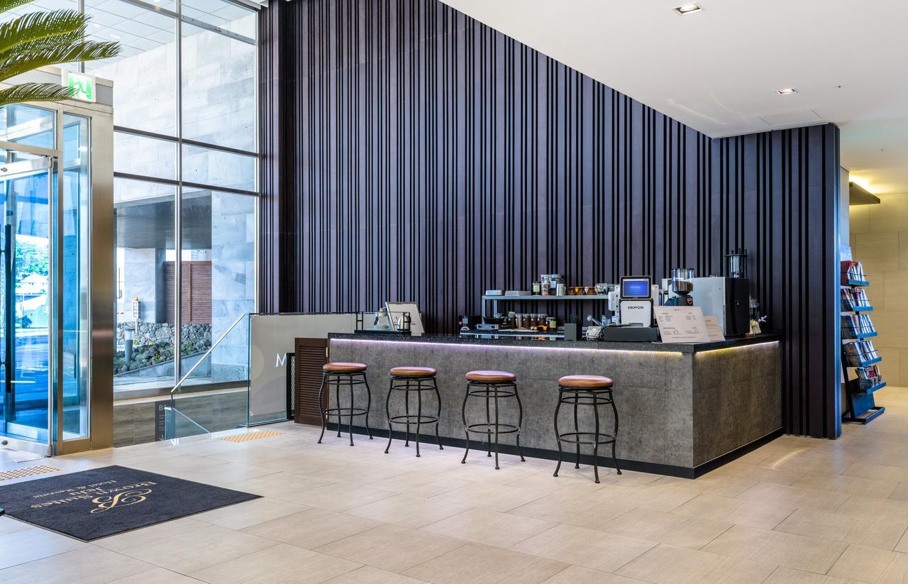 Brown Suites Hotel And Resort Jeju Extérieur photo