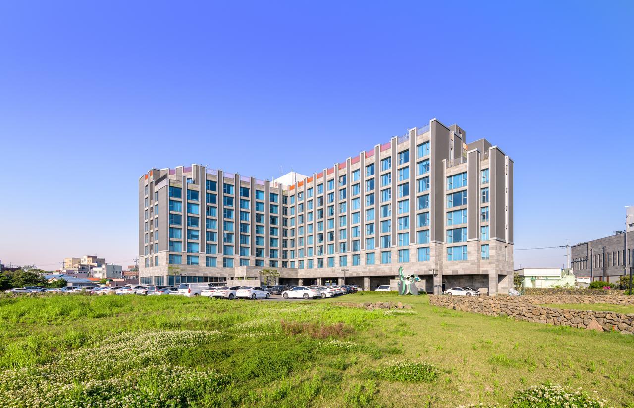Brown Suites Hotel And Resort Jeju Extérieur photo